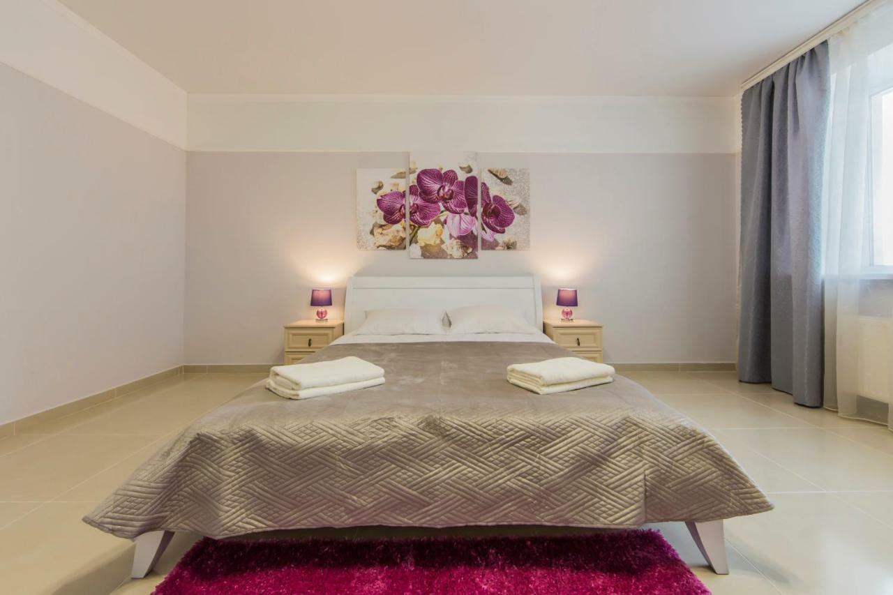 Apartments Kiev Екстер'єр фото